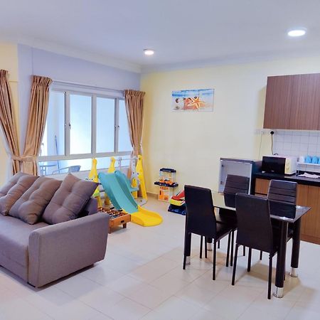 Jojo Homestay Tiara Residence Desaru Buitenkant foto