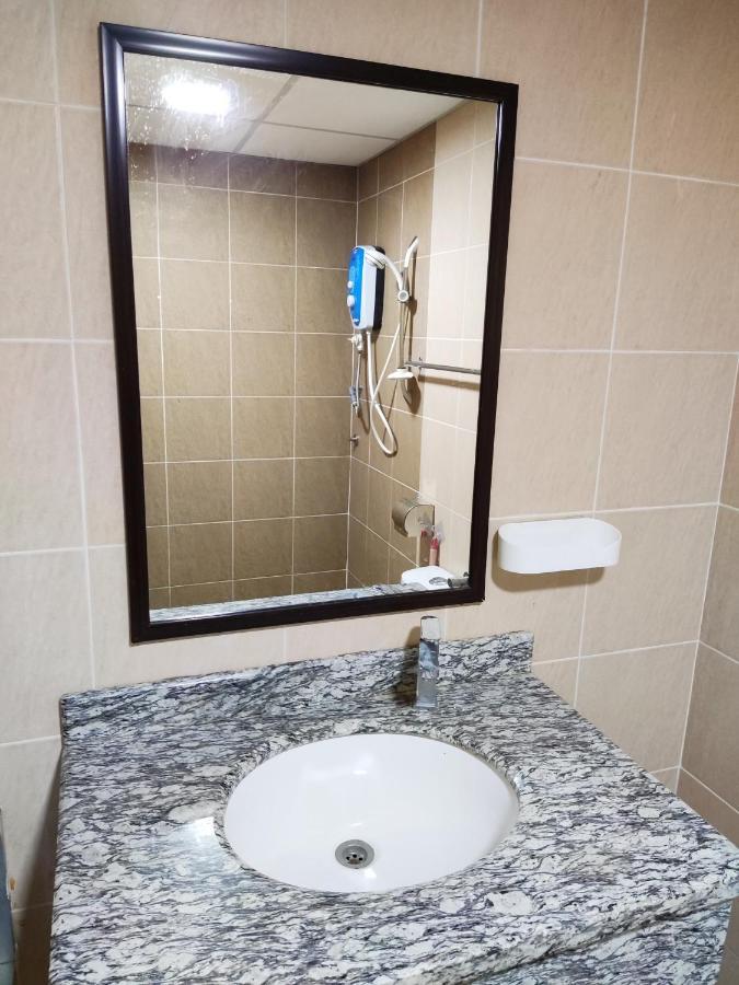 Jojo Homestay Tiara Residence Desaru Buitenkant foto