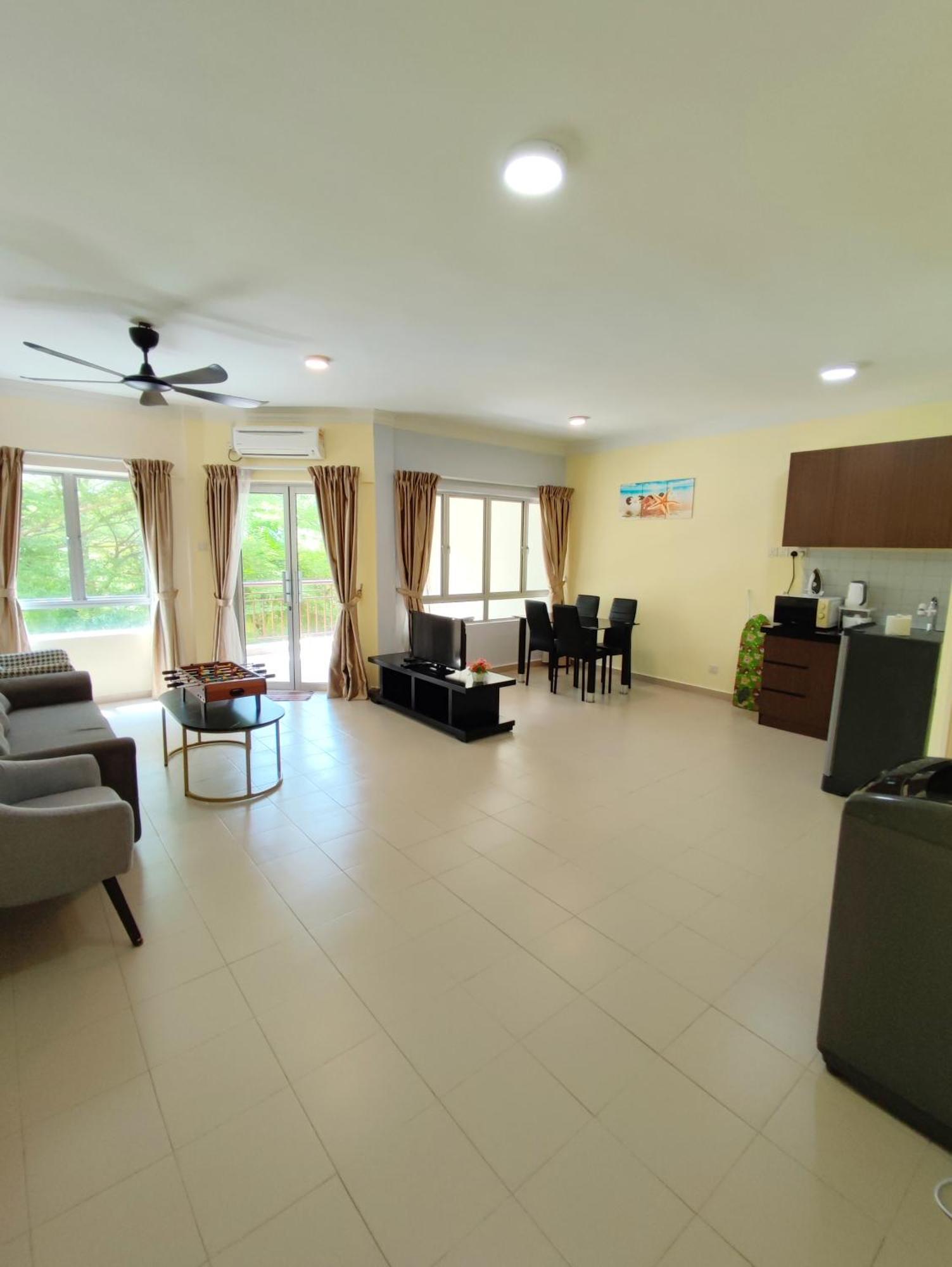 Jojo Homestay Tiara Residence Desaru Buitenkant foto